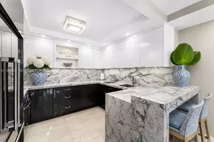 5225 Collins Ave, Miami Beach, FL 33140 - Photo 4