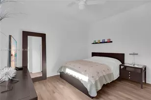 1516 SW 147th Ave, Pembroke Pines, FL 33027 - Photo 24