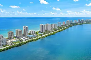 5420 N Ocean Dr, Singer Island, FL 33404 - Photo 32