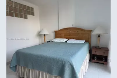 5401 Collins Ave #814, Miami Beach, FL 33140 - Photo 36