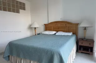 5401 Collins Ave, Miami Beach, FL 33140 - Photo 36