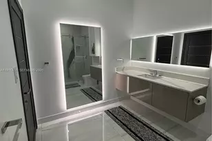 19494 NW 61st Ave, Hialeah, FL 33015 - Photo 6