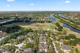 2649 Center Ct Dr, Weston, FL 33332 - Photo 32