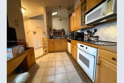 8449 NW 78th Ct, Tamarac, FL 33321 - Photo 12