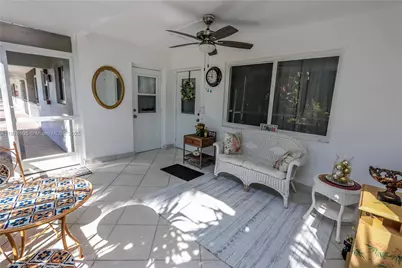 580 Egret Dr #124, Hallandale Beach, FL 33009 - Photo 32