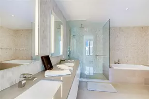 88 SW 7th St, Miami, FL 33130 - Photo 10