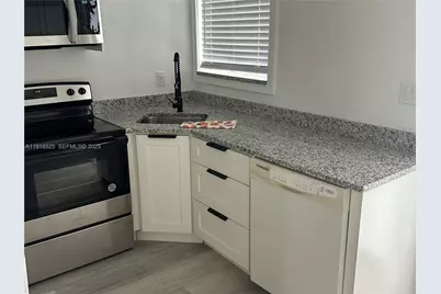 1308 NW 13th Ct, Fort Lauderdale, FL 33311 - Photo 42