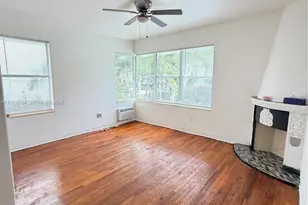 900 Jefferson Ave, Miami Beach, FL 33139 - Photo 2