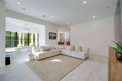 18326 SW 83rd Pl, Palmetto Bay, FL 33157 - Photo 12