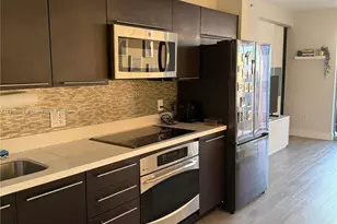 90 SW 3rd St, Miami, FL 33130 - Photo 4