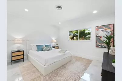 2764 NE 35th St, Fort Lauderdale, FL 33306 - Photo 4