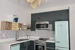 801 8th St, Miami Beach, FL 33139 - Photo 12