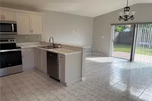 17449 SW 143rd Pl, Miami, FL 33177 - Photo 4