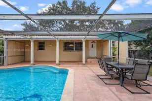 341 NW 147th St, Miami, FL 33168 - Photo 6