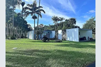 8290 Sunset Dr, Miami, FL 33143 - Photo 1