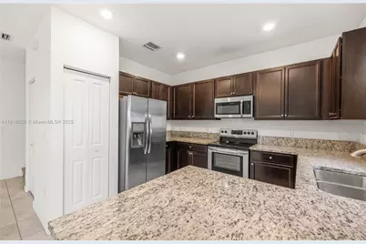 20661 NE 2nd Ct, Miami, FL 33179 - Photo 20