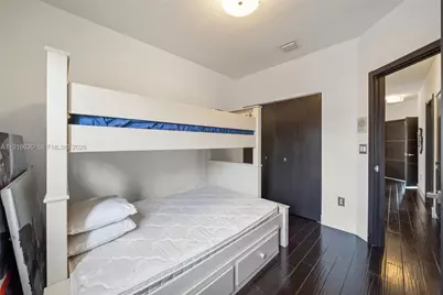 10794 NW 70th St, Doral, FL 33178 - Photo 32