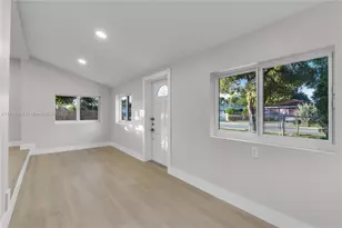 559 NW 2nd St, Florida City, FL 33034 - Photo 14