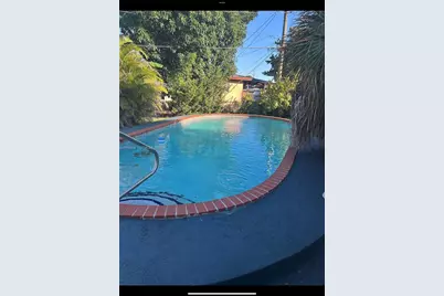 2659 W 10th Ave, Hialeah, FL 33010 - Photo 16