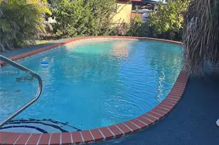 2659 W 10th Ave, Hialeah, FL 33010 - Photo 16