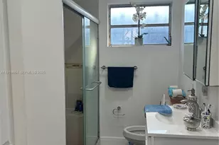 2659 W 10th Ave, Hialeah, FL 33010 - Photo 14
