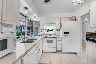 16001 SW 98th Ave, Miami, FL 33157 - Photo 6