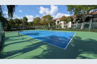 570 S Park Rd #17-6, Hollywood, FL 33021 - Photo 16