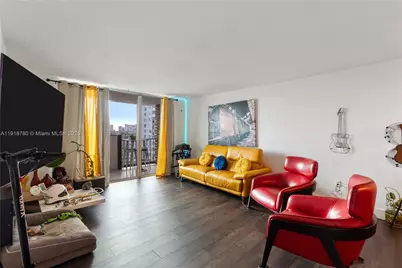 2780 NE 183rd St #2114, Aventura, FL 33160 - Photo 4