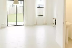 25564 SW 108th Ave, Homestead, FL 33032 - Photo 2