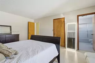 272 191st Terrace, Sunny Isles Beach, FL 33160 - Photo 22