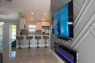 7523 SW 7th Pl, North Lauderdale, FL 33068 - Photo 4