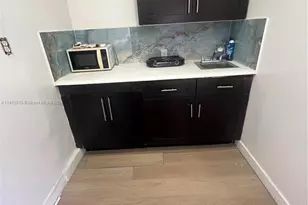8480 NW 14th St, Pembroke Pines, FL 33024 - Photo 4