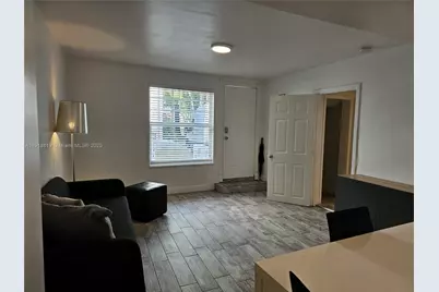 622 15th St #5, Miami Beach, FL 33139 - Photo 2