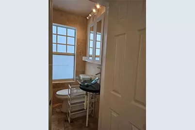 622 15th St #5, Miami Beach, FL 33139 - Photo 22