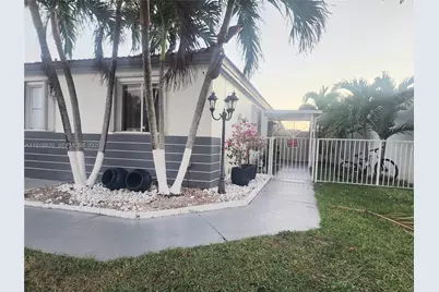 14291 SW 171st Ter, Miami, FL 33177 - Photo 2