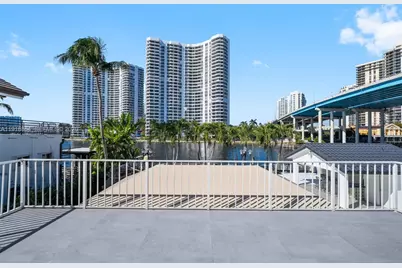 19140 N Bay Rd, Sunny Isles Beach, FL 33160 - Photo 30