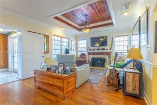 4250 SW 10th St, Miami, FL 33134 - Photo 8