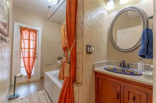 4250 SW 10th St, Miami, FL 33134 - Photo 16