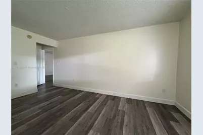 701 N Pine Island Rd #101, Plantation, FL 33324 - Photo 24