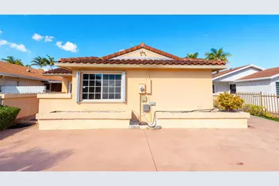 12421 SW 193rd St, Miami, FL 33177 - Photo 2