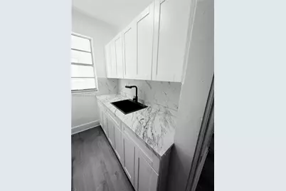 1560 SW 5th St #10, Miami, FL 33135 - Photo 2