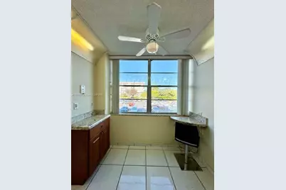 1200 Saint Charles Pl #218, Pembroke Pines, FL 33026 - Photo 14