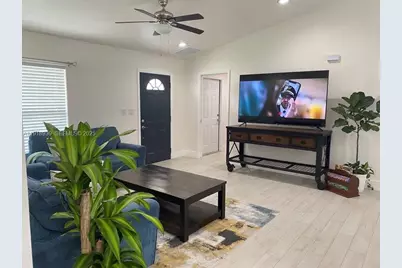 417 Cherry Tree Dr., Sebring, FL 33876 - Photo 4