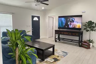 417 Cherry Tree Dr, Sebring, FL 33876 - Photo 4