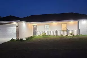 417 Cherry Tree Dr, Sebring, FL 33876 - Photo 2