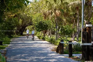 201 Galen Dr, Key Biscayne, FL 33149 - Photo 16