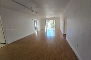 7925 SW 104th St, Miami, FL 33156 - Photo 14