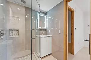 4854 NW 7th St, Miami, FL 33126 - Photo 12