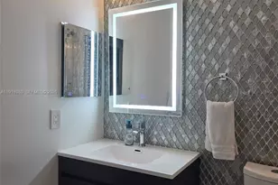 15529 Miami Lakeway N, Miami Lakes, FL 33014 - Photo 24