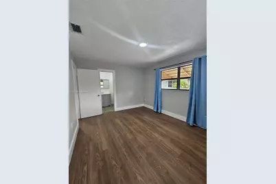 1371 NE 144th St #1, Miami, FL 33161 - Photo 8